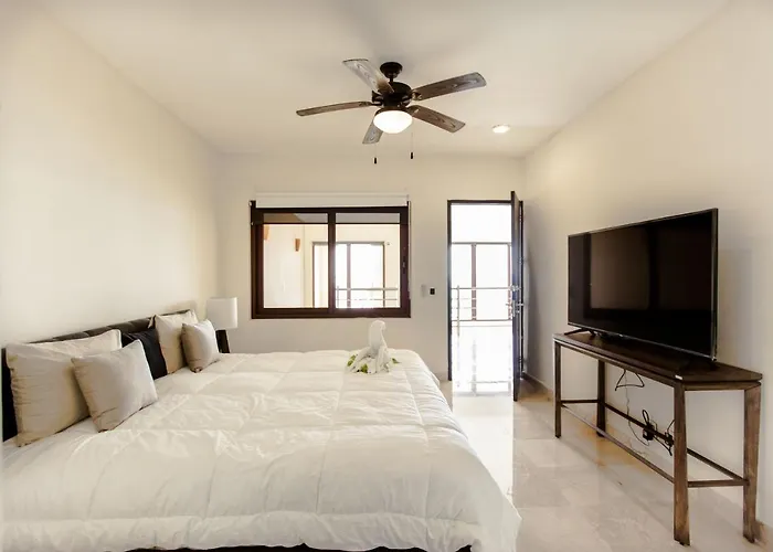 Apartment Modern Ph 3 Bedroom Condo High Floor At El Faro By Dpm *